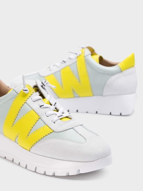 SNEAKERSY WONDERS A-2476