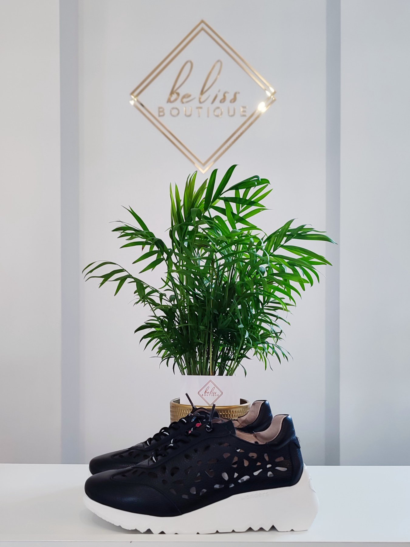 SNEAKERSY-WONDERS-E-6705-CZARNE-3 SNEAKERSY AŻUROWE E-6705